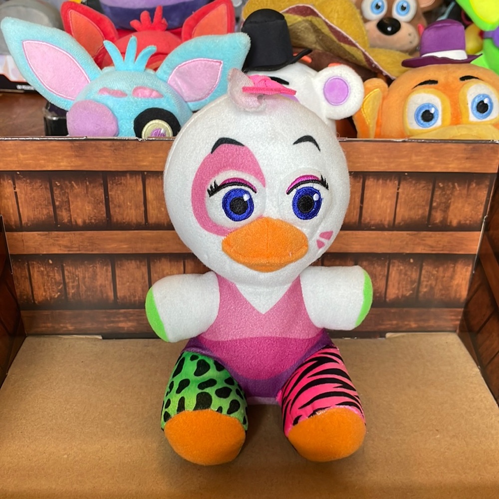 Funko FNAF 6” Security Breach Glamrock Chica plushie. Previously loved ❤️